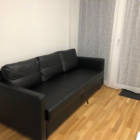 Neubau Wohnung Stadlau เวียนนา ภายนอก รูปภาพ